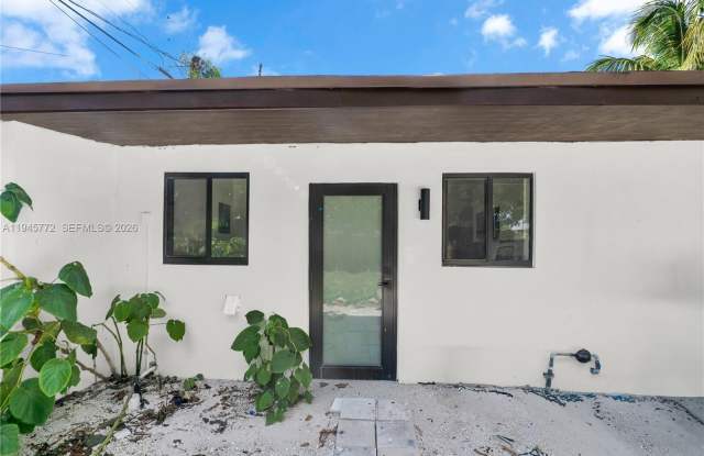 3040 NW 93rd St photos photos