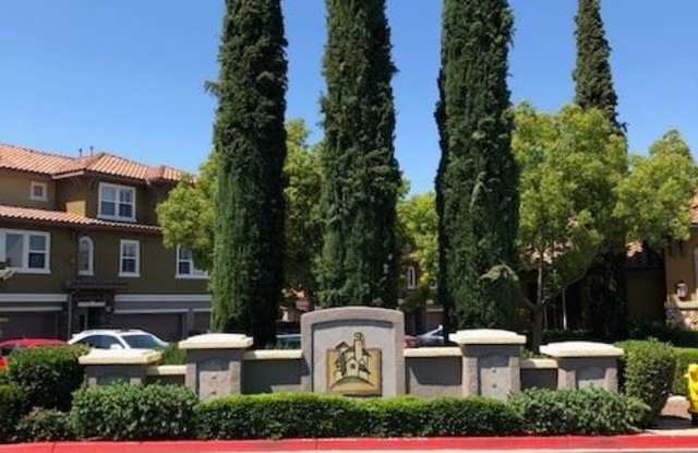 20 Via Montisi - 20 via Montisi, Santee, CA 92071