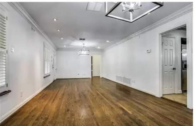 4033 Centenary Avenue Gallery 3