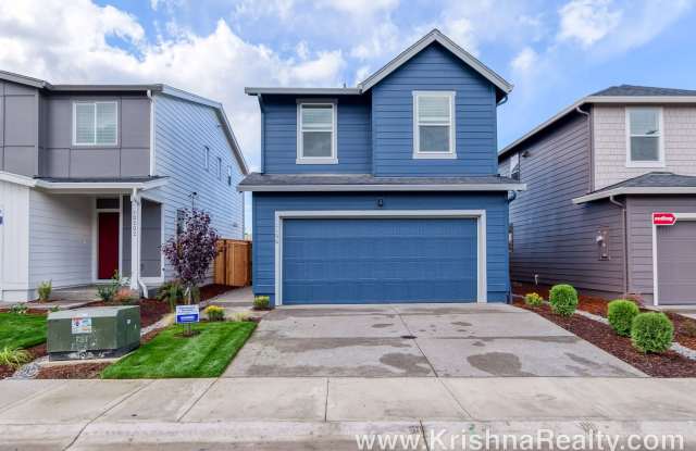 Spacious 2-Year-Old NEW CONSTRUCTION 4-Bedroom Home with Loft, 2-Car Garage & Private Yard photos photos