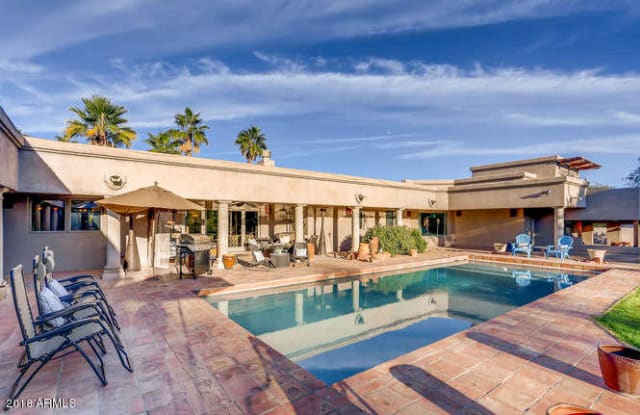 6001 E DONNA Circle - 6001 East Donna Circle, Paradise Valley, AZ 85253