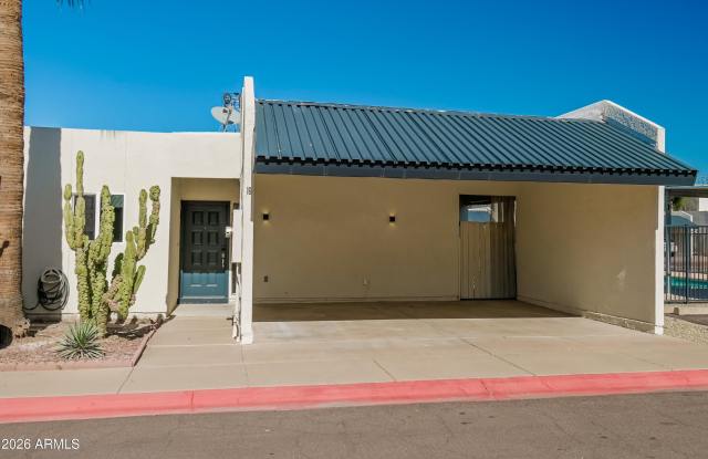 16041 N 31st Street unit: 16 photos photos