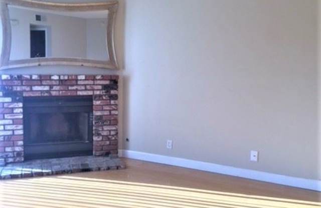 1806 Huntington Dr. Gallery 3