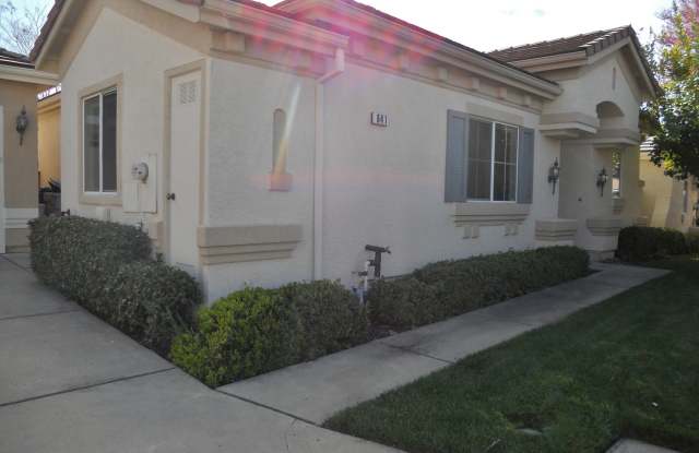 Charming Folsom Cluster Home Community near Oak Ave & East Bidwell photos photos