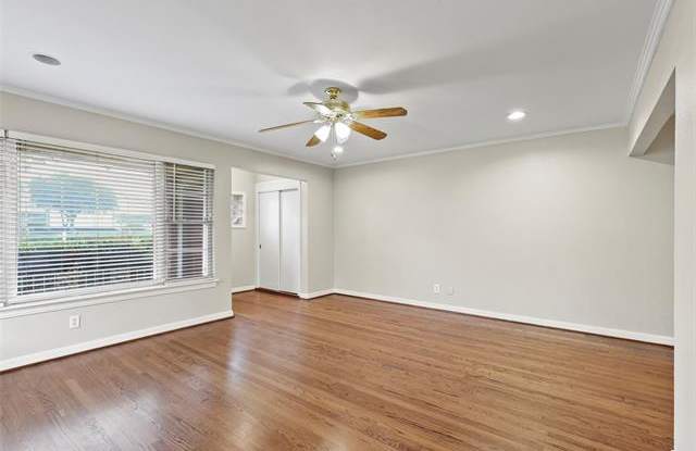 6223 Saint Moritz Avenue Gallery 2