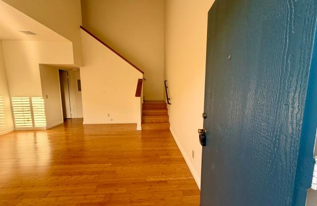 Light-filled, two-story 3-bedroom, 2.5-bath condo in the heart of Thousand Oaks! photos photos