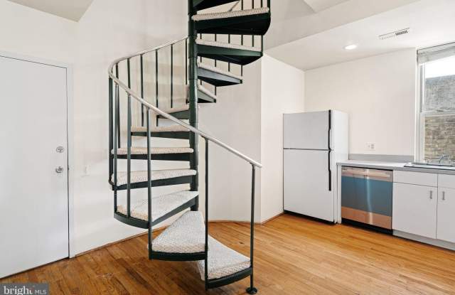 801 N WOODSTOCK STREET photos photos