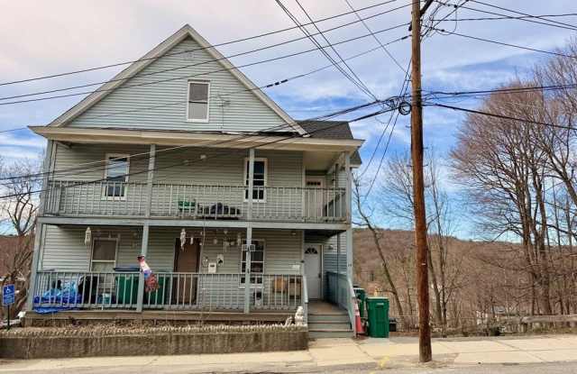 30 Rockland St unit: 3 photos photos