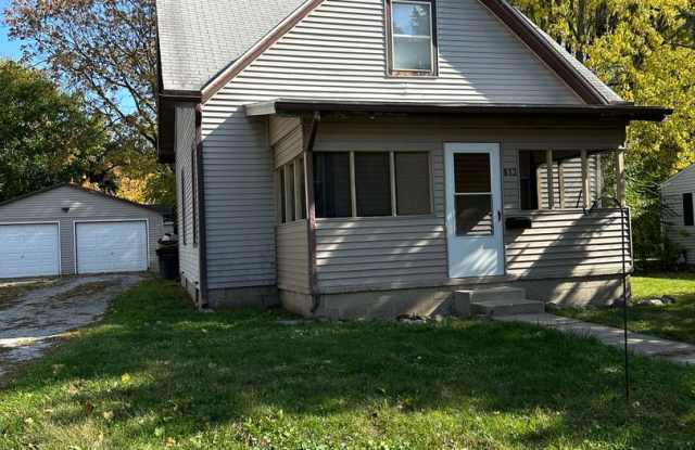 3 Bedroom Single Family Home Available in August photos photos