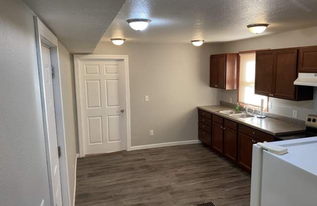 3 bedroom 1.5 bath house for rent! photos photos