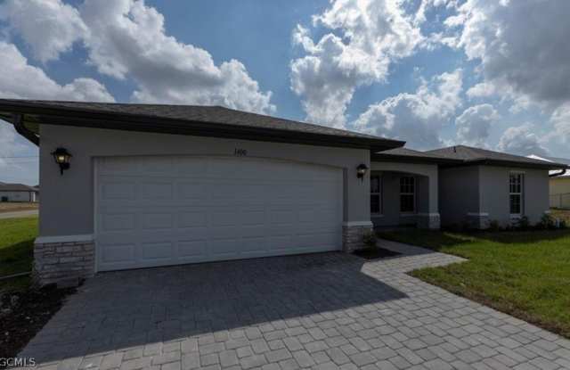 1400 SW 1st Terrace Gallery 2