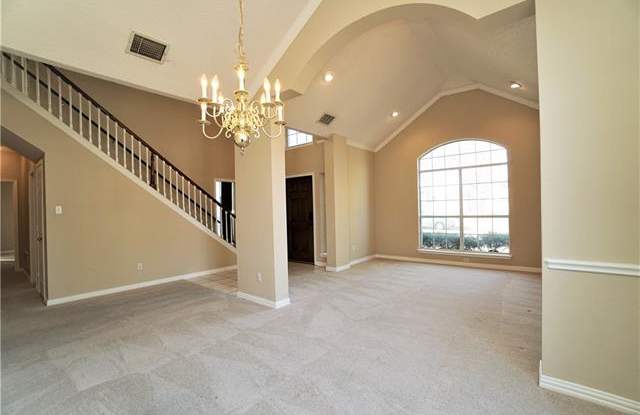 608 Heartland Drive Gallery 3