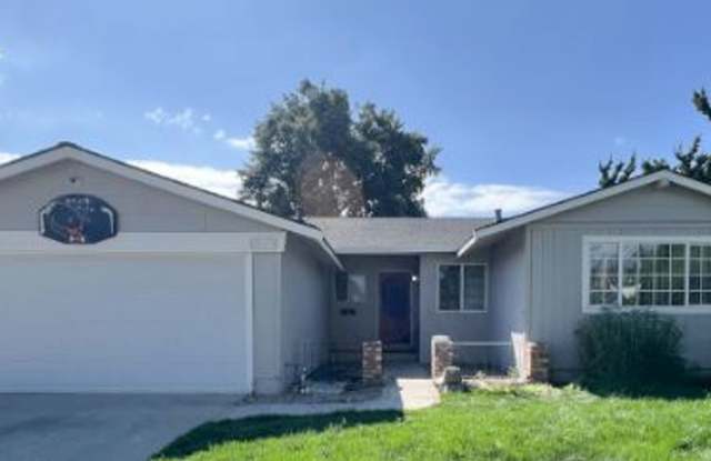 $5095 - Completely Remodeled 4 Br/2 Ba Bright and Spacious Evergreen Home photos photos $5095 - Completely Remodeled 4 Br/2 Ba Bright and Spacious Evergreen Home photos photos