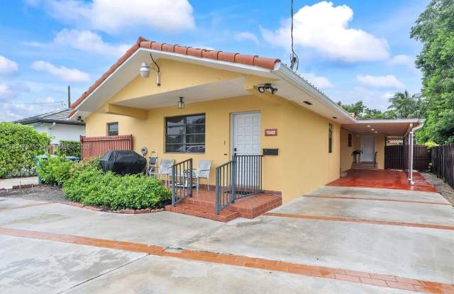 6534 SW 27th St photos photos