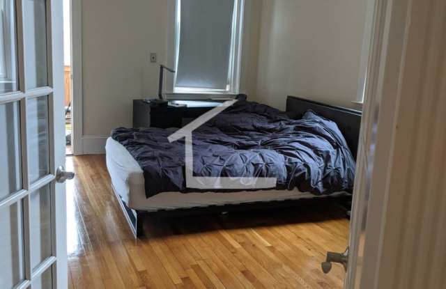 Nice 2 bed with office Gallery 3