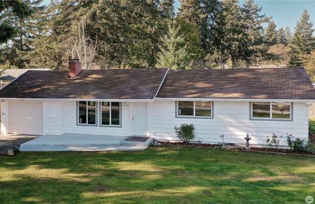 Huge fenced yard 3 Bedroom Fresh remodel photos photos
