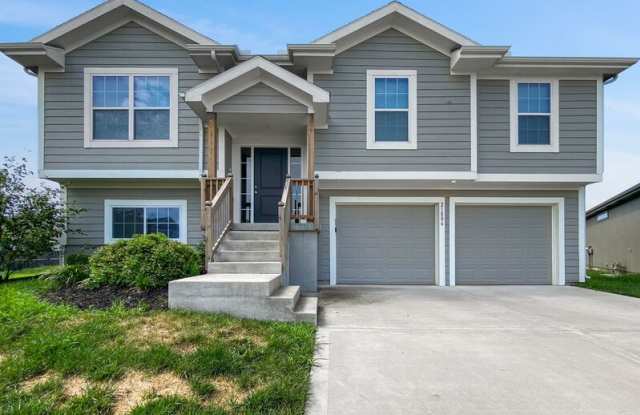 21806 Lucca Cir photos photos