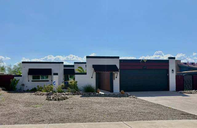 Modern 2 Bed 2 Bath East Side Home with Desert Views, Hot Tub & Spacious Backyard! photos photos