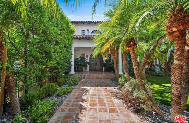 9928 Toluca Lake Ave photos photos