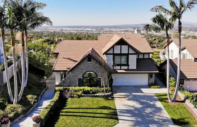 570 Londerry Lane - 570 S Londerry Ln, Anaheim, CA 92807