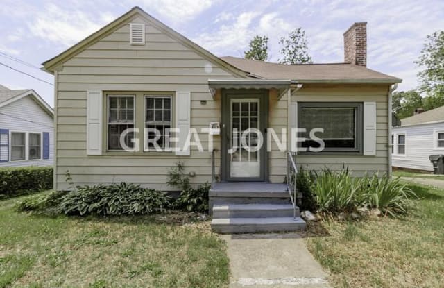813 Grace Avenue - 813 Grace Avenue, Burlington, NC 27217