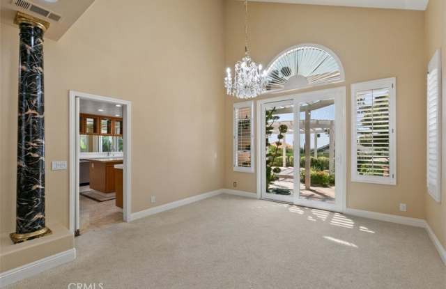 22401 Bayberry Gallery 4