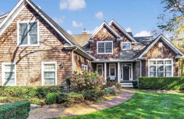 38 Bridle Path photos photos