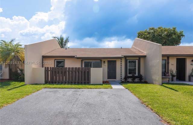 11903 SW 110th St Cir E Gallery 1