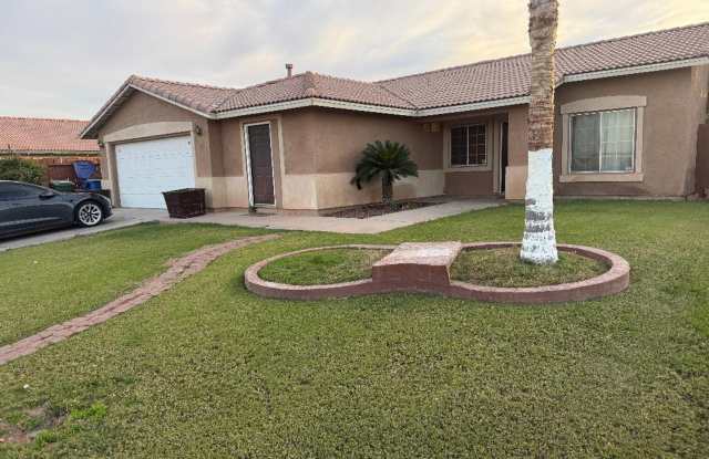 FOR RENT – Spacious 5 Bed / 3 Bath Home in Calexico! photos photos FOR RENT – Spacious 5 Bed / 3 Bath Home in Calexico! photos photos