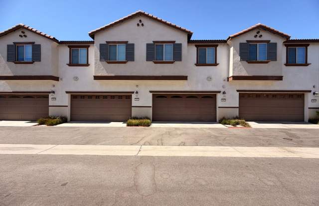 24122 Tuscany Ave, #2003, Murrieta, CA | ✨ Stunning Newer Murrieta Townhome with Modern Finishes & 2-Car Garage! Gallery 3