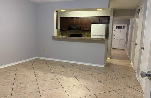 2916 ROOSEVELT Boulevard Gallery 2