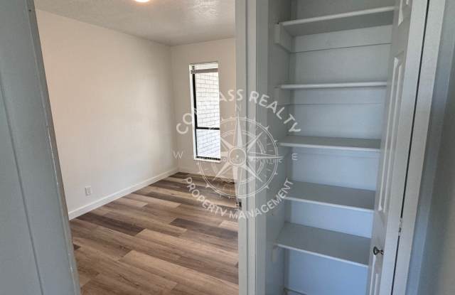 256 South 400 West Gallery 1