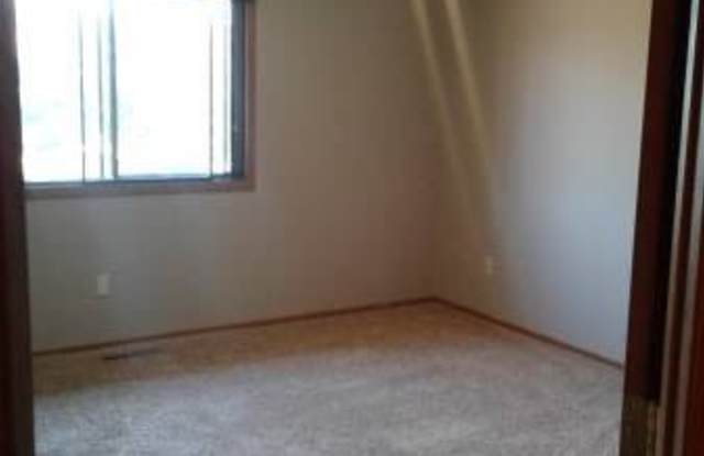 92 126th Ln NW Gallery 3