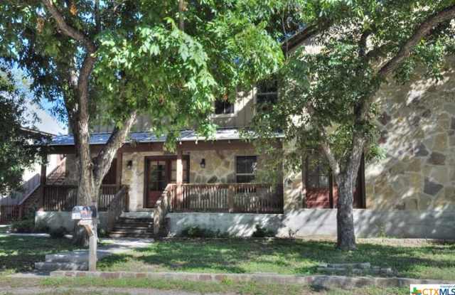 185 Cross River Street Gallery 3