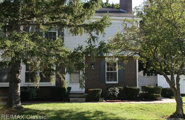 21108 E Glen Haven Circle - 21108 Glen Haven Circle, Novi, MI 48167