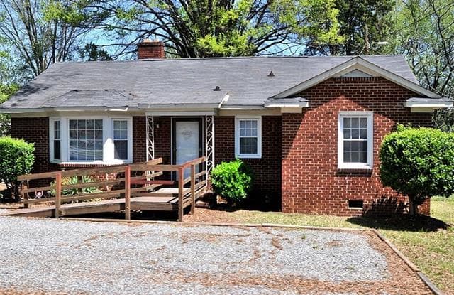 1512 Remount Road - 1512 Remount Road, Charlotte, NC 28208