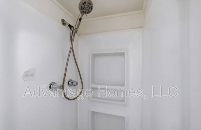 1015 N Scott Avenue #10 Gallery 3