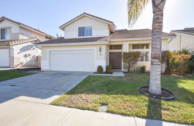 Beautiful Spacious 3BR/2.5BA Located in the Ivey Glenn Community!! photos photos