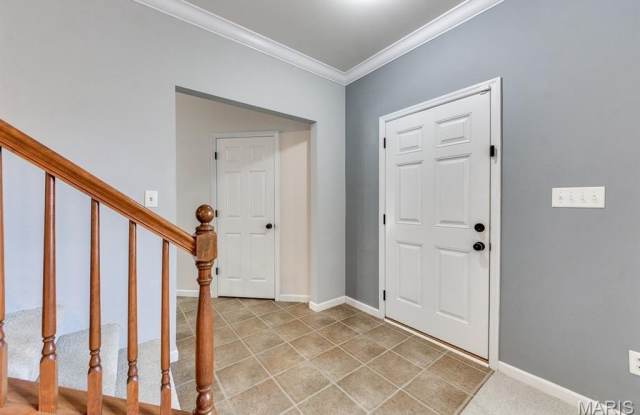 546 Springhurst Parkway Gallery 2