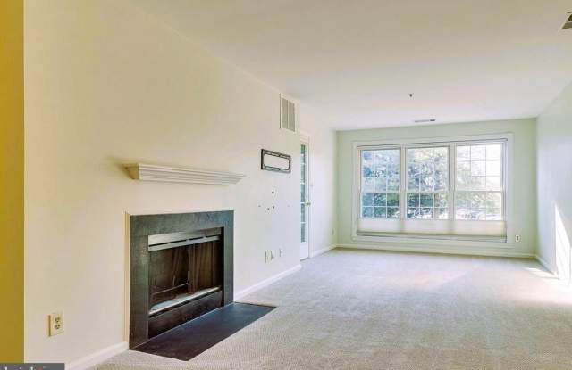 244 S REYNOLDS STREET - 244 South Reynolds Street, Alexandria, VA 22304