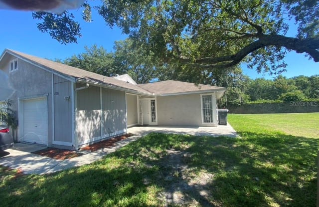4526 CEDARWOOD VILLAGE DRIVE - 4526 Cedarwood Village Drive, Carrollwood, FL 33624
