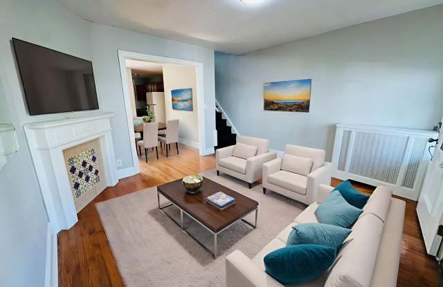 Remodeled 3bd/1 House with Rear yard!! SECTION 8 ONLY!! - 1414 South 28th Street, Philadelphia, PA 19146