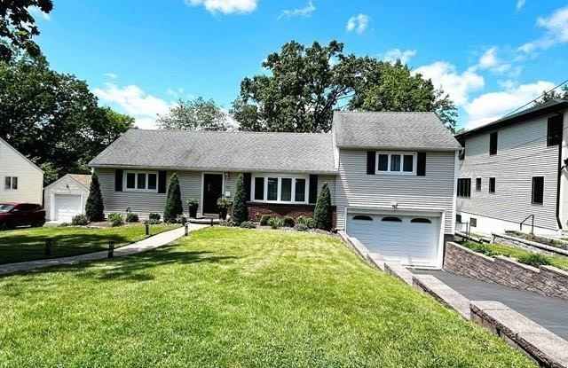 321 Maplewood Drive photos photos