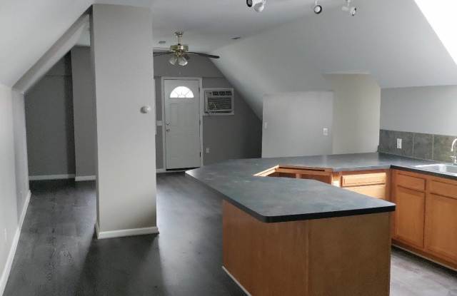 63 Hinman Ave Gallery 1