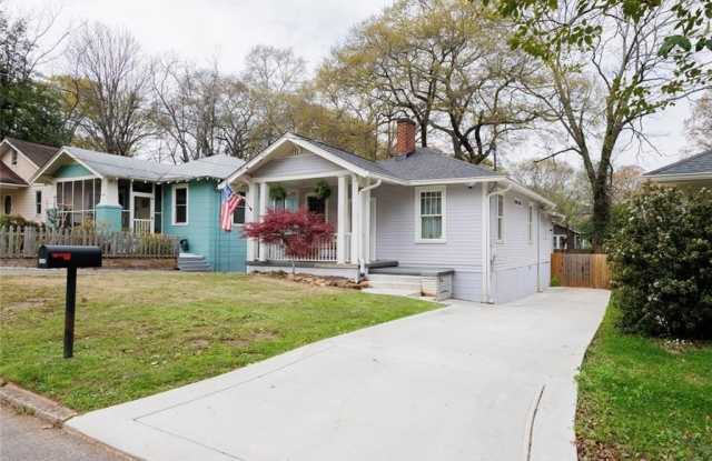 1446 Metropolitan Avenue SE photos photos