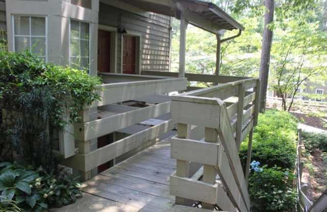 802 SE Riverview Drive Gallery 2
