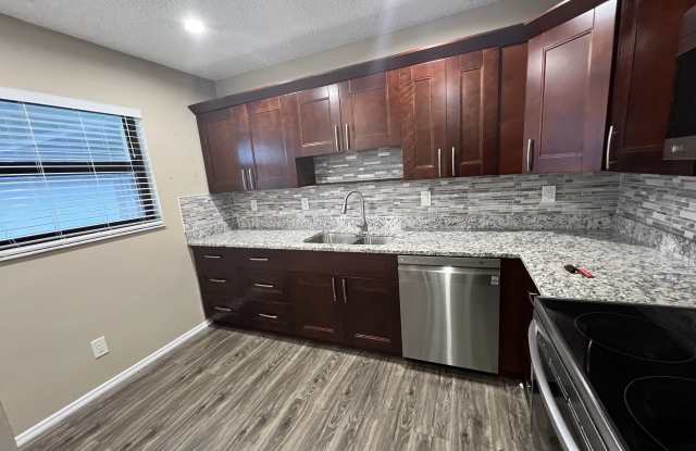 1200 Southeast Parkview Place photos photos