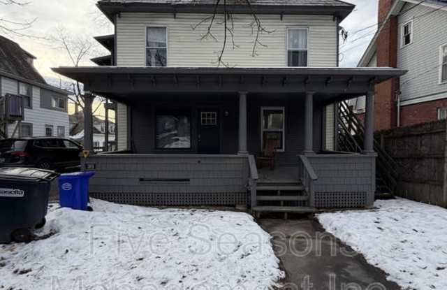 369 South Winooski Avenue - 3 photos photos