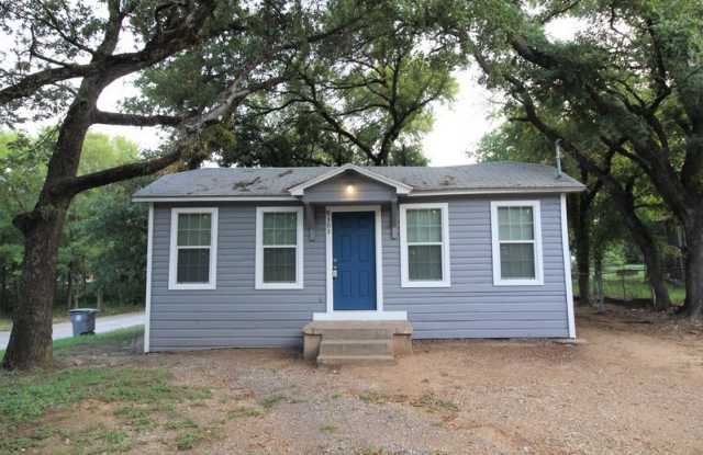 9303 Laneyvale Ave - 9303 Laneyvale Avenue, Dallas, TX 75217