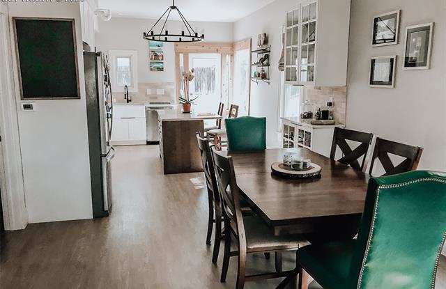 2722 W Pikes Peak Avenue Gallery 4